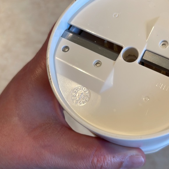 The Pampered Chef Spiral & Slice #1136 - Picture 7 of 7